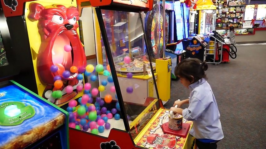 Ryan toysreview best sale chuck e cheese