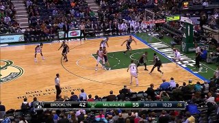 Giannis Antetokounmpo Behind the Back Pass | Nets vs Bucks | December 3, 2016 | 2016-17 NBA Season