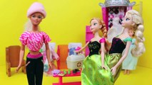 Frozen Elsa & Anna Clothes Shopping with BARBIE!!! Barbie Parody Closet Sitting Part 3 DisneyCarToys