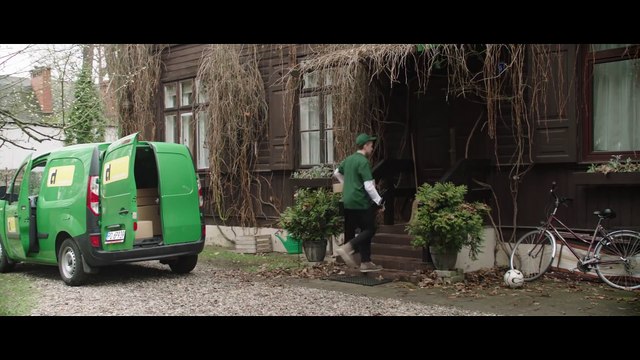 Cet homme apprend l'anglais pour parler à sa petite fille - Pub Pologne