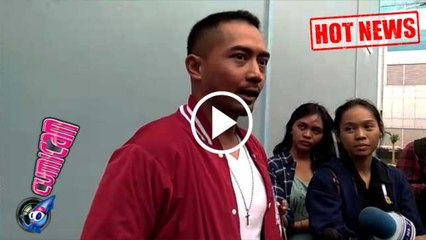 Diam-diam Yama Carlos Sudah Melamar Pramugari Cantik - Cumicam 06 Desember 2016