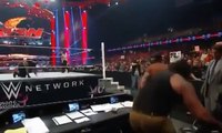 Raw 14 November 2016 Braun Strowman attacks Roman Reigns and Dean Ambrose 04