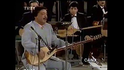 Ekrem Çelebi - Başında Pare Pare Karın Var Senin