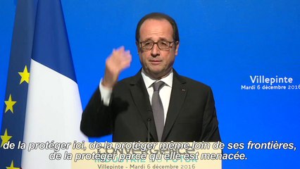 Hollande: Cazeneuve Premier ministre "pour préparer l'avenir"