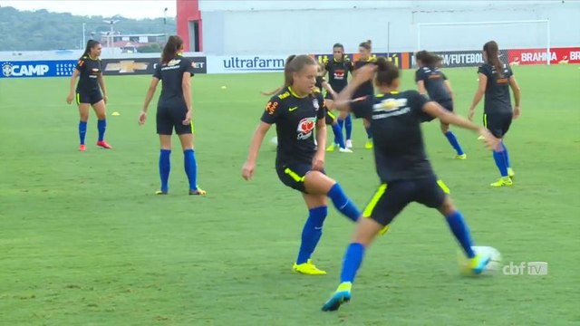 Seleção feminina treina em Manaus para a disputa do Torneio Internacional