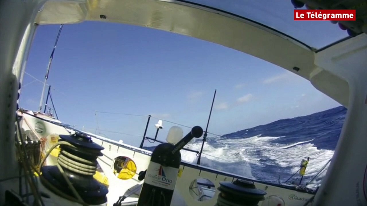 Vendée Globe. Kito de Pavant heurte un OFNI