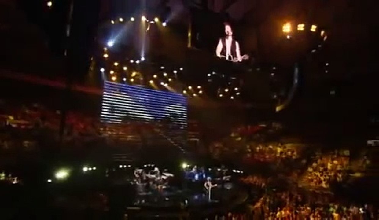 Bon Jovi - Whole Lot of Leavin'