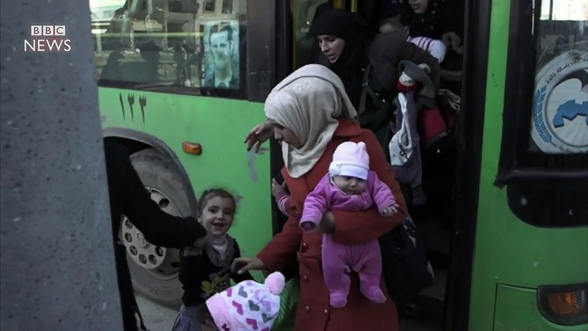 Syria: Celebrations as families return to homes in Aleppo - BBC News