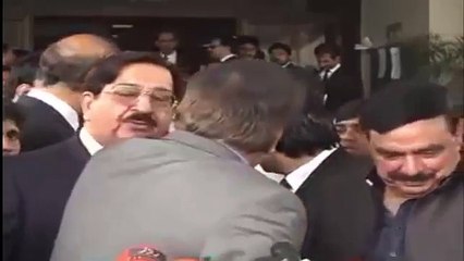 Uncensored Audio Sheikh Rashid averts fight between PTI’s Naeemul Haq and PAT’s Gandapur