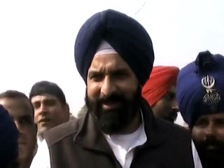 ਕੈਪਟਨ ਦਾ ਧਿਆਨ ਸਰਹੱਦ ਪਾਰ ਰਹਿੰਦਾ,ਮਜੀਠੀਆ ਦਾ ਕੈਪਟਨ ਤੇ ਸ਼ਬਦੀਵਾਰ