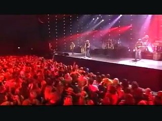 Bon Jovi - BJ p7 The radio saved my life tonight LIVE