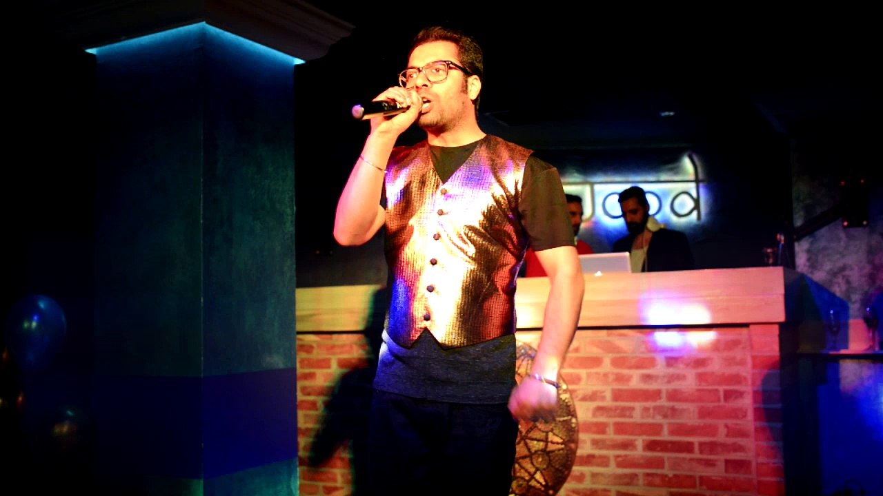 Juggy D & Jasmine Sandlas feat Dj/MC Da Singh Rp live at Bollywood Lounge Warsaw. After party video!