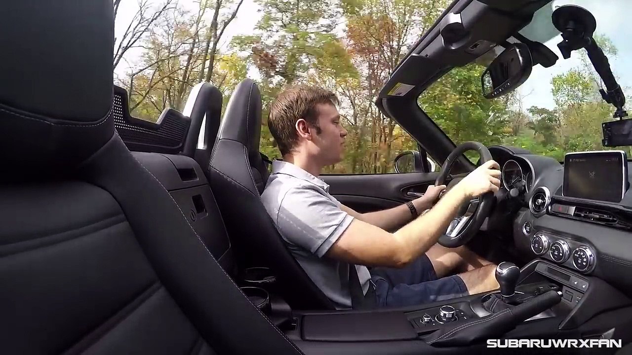 Review - 2017 Fiat 124 Spider Lusso-FRG_DP1-eBk