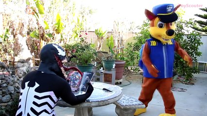 MINNIE MOUSE & SPIDERMAN vs FIRE ACCIDENT w_ Frozen Elsa - Fun Kids Movie in Real Life-W54HHnv6W28