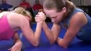 Beautiful Muscle Hot Girls Arm wrestling