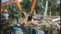 Al menos 18 muertos y varios edificios hundidos en el terremoto en Indonesia