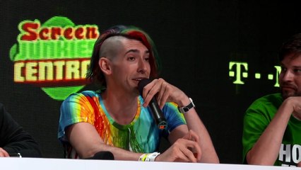 Elijah Wood & Max Landis Talk Dirk Gently’s Holistic Detective Agency! LIVE @ SD Comic-Con 2016-IM8JLtMyIKc