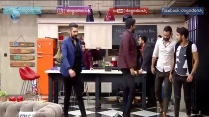 Kısmetse olur 299.bölüm - Rabia Gökhan'a Papatya veriyor