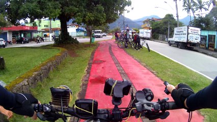 Video herunterladen: 4k, Papai Noel Biker, Noel biker nas trilhas natalinas, cicloturismo de aventura ilhabela, 25 bikerss, ILHABELA, SP, Brasil, Marcelo Ambrogi, Litoral Sul, Mtb, (3)