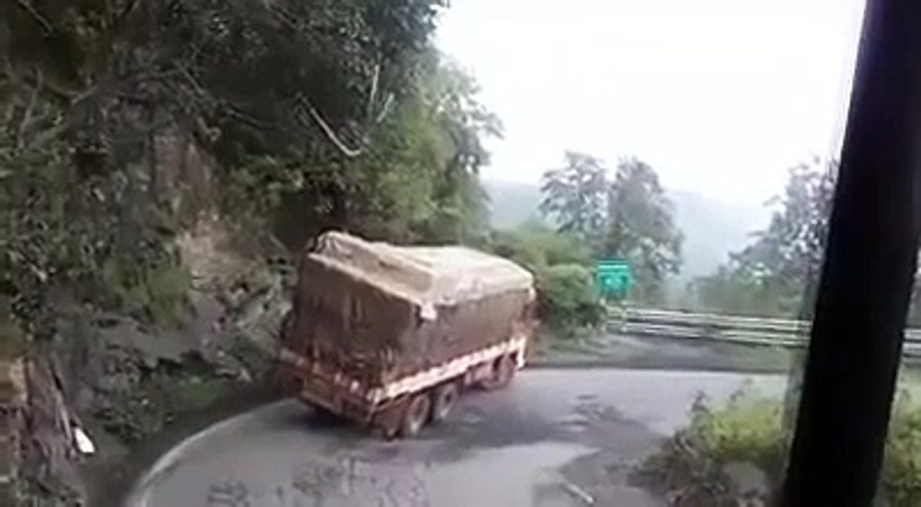 The Foolish Lorry Driver Live Accident