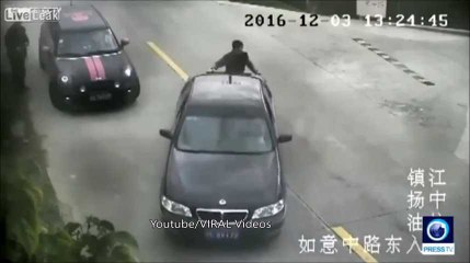 Cet homme n'aurait vraiment pas dû s'arrêter...