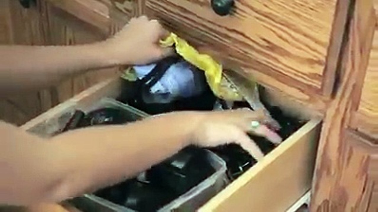 شي عجيب يحدث في بلاد الكفار بدموع