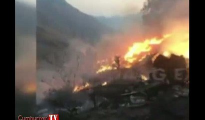 Pakistan'da düşen uçaktan ilk görüntüler