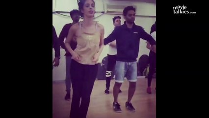Mallika Sherawat HOT Dance