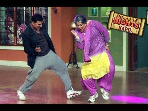 Exclusive Pictures of AKSHAY KUMAR on the sets of COMEDY NIGHTS WITH KAPIL