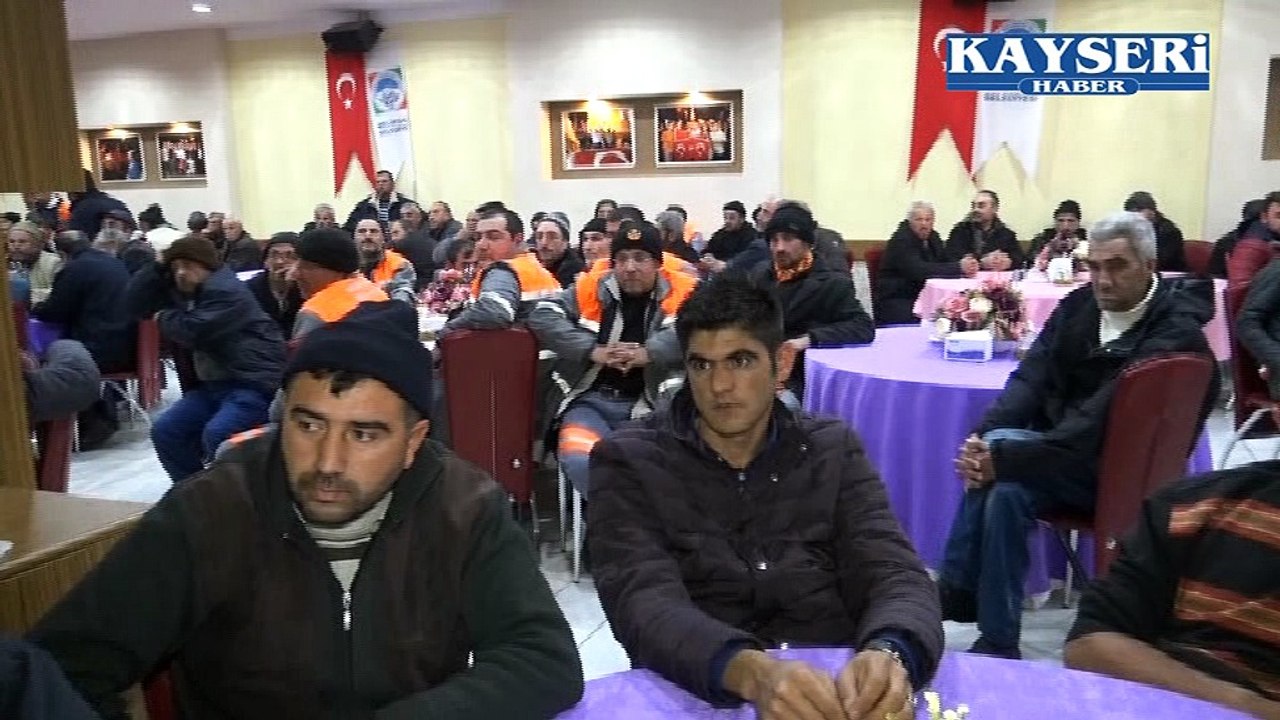 MELİKGAZİ BELEDİYESİNDEN TEMİZLİK İŞÇİLERİNE İŞÇİ VE İŞ GÜVENLİĞİ SEMİNERİ