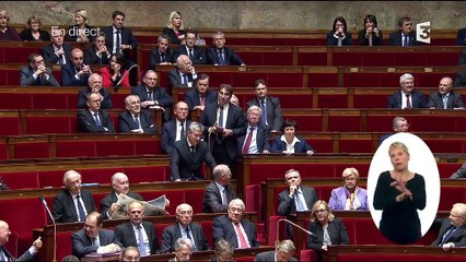 Vif échange entre Christian Jacob et le nouveau Premier ministre, Bernard Cazeneuve