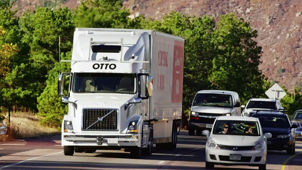 Start-up tests the first self-driving trucks