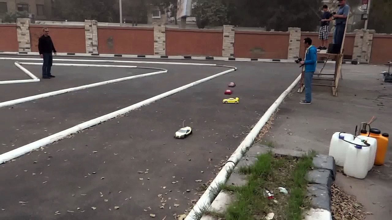 RC Vintage Electric Cars Scale 1:10 Racing On Road "STREET RACING TRACK"