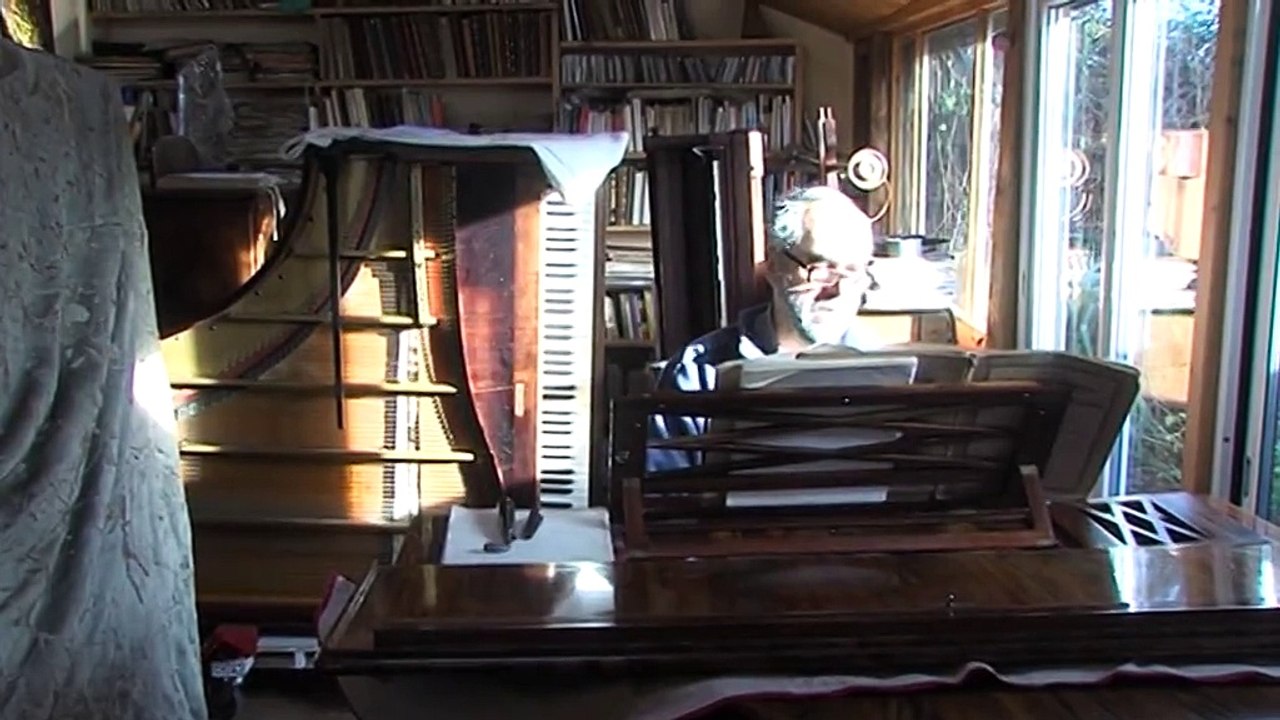 Il collectionne 200 pianos