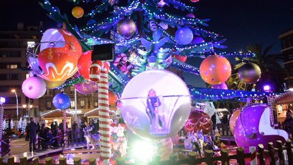 Marché de Noel Toulon 2016 - Video Travelling Manège - 1080p