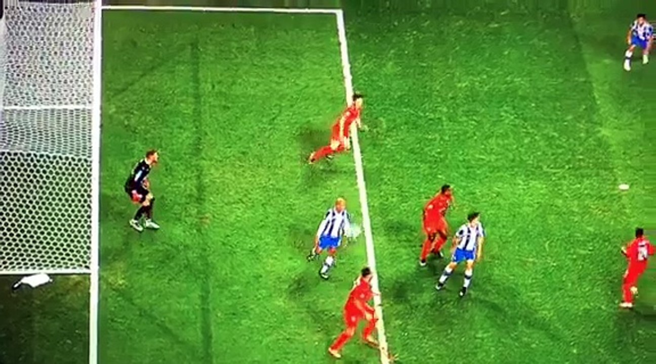 La reprise de volée MAGISTRALE pour le but de Porto !