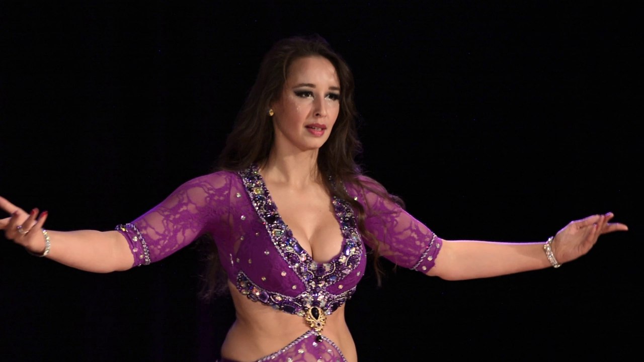 Aisa Lafour Belly Dancer