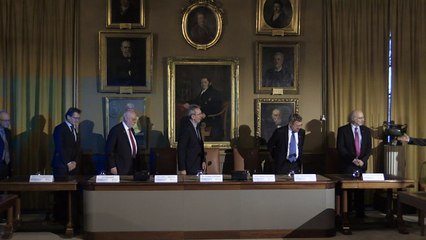 Premiados com Nobel preocupados com era Trump