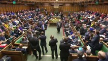 Британия: парламент поддержал план кабинета по 