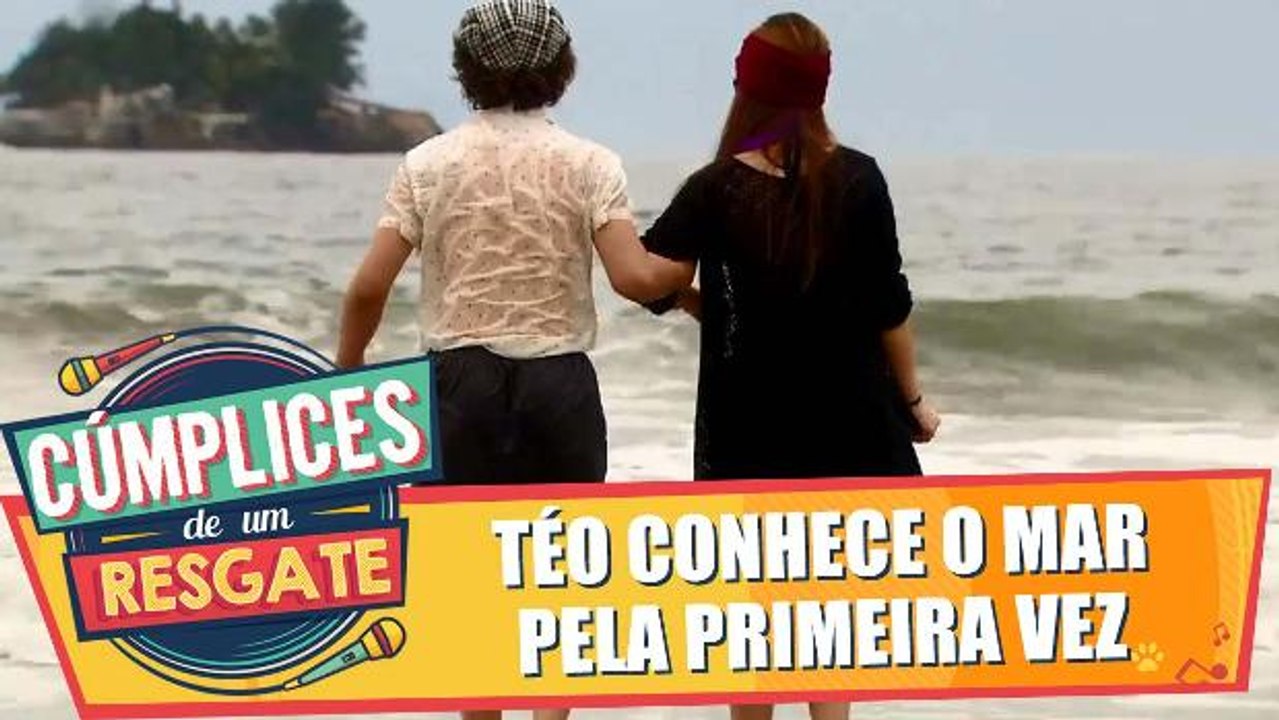 Téo conhece o mar pela primeira vez