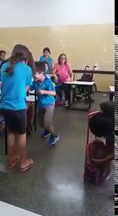 Il marche pour la première fois!