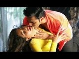 Varun Dhawan Gropes Femal Fan Bymistake