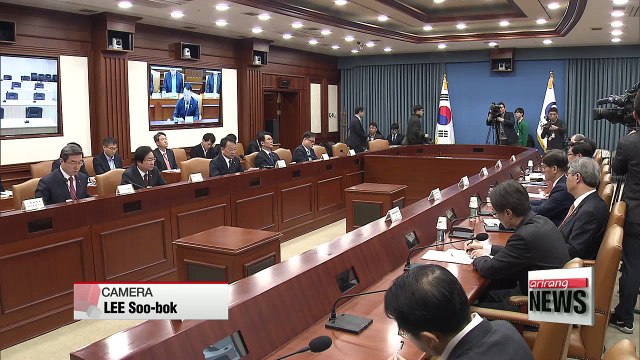 Korea's economic partnership with China shouldn't be hindered by diplomatic issues: Finance Minister