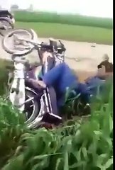 Very funy clip dekho lrky k sth kya ho gya