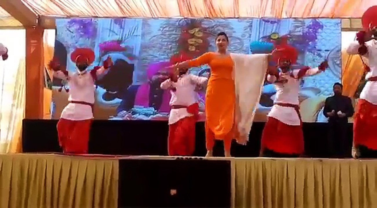 Best Punjabi Girl Dance at Punjab Wedding | Indian Wedding Dance | Bollywood Dance | Punjabi Dance