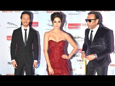 Tiger Shroff & Girlfriend Disha Patani TOGETHER With Jackie Shroff At Filmfare Style Awards