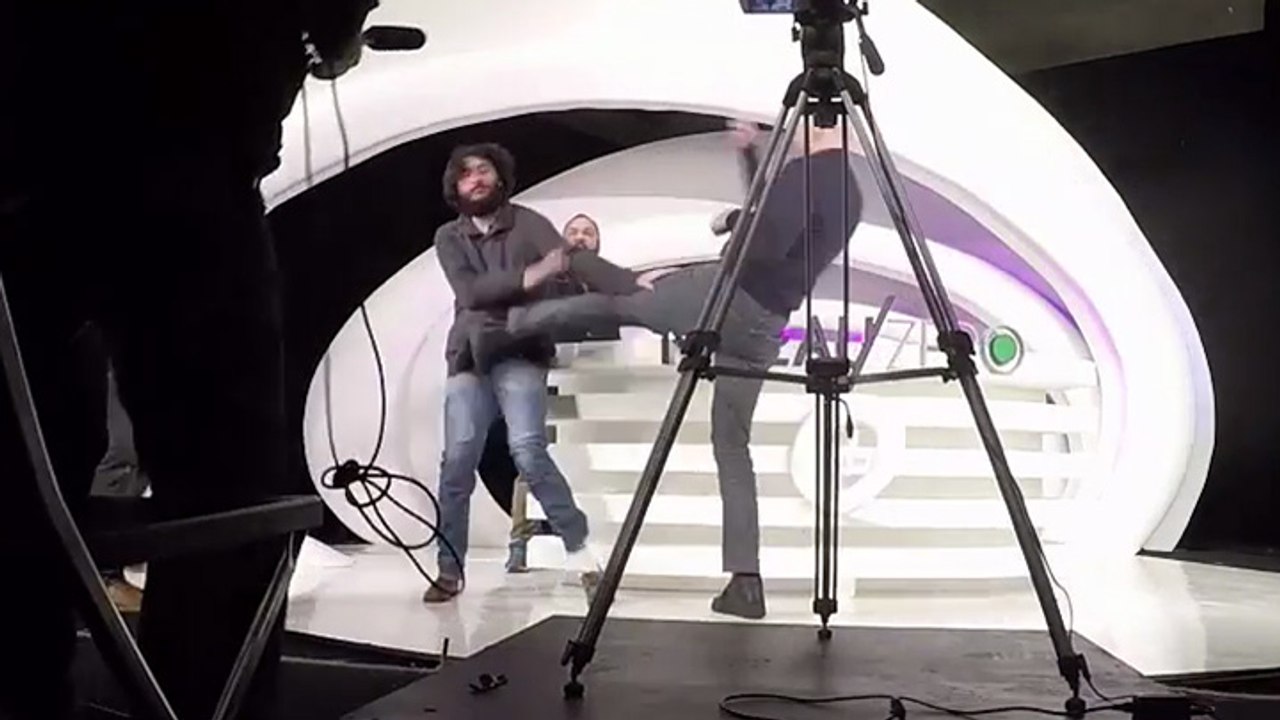 Alain Soral frappe Daniel Conversano (Niveau Zéro)