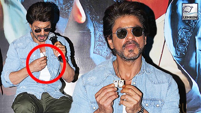 Shahrukh Khan Shows His Raees Locket At Raees Trailer Launch
