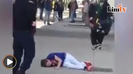 Pelajar mengamuk acu pisau ditembak polis