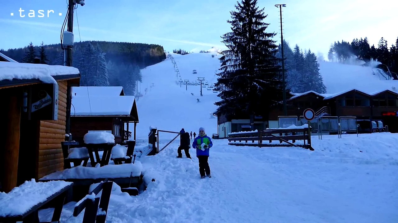 Zasnežovanie na Pasekách vo Vrátnej doline